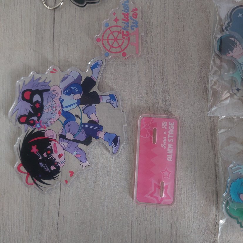 Alien stage anahtarlık akrilik stand - Görsel 3