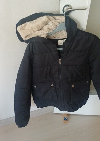 Siyah Kürklü Kapüşonlu Mont