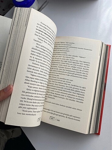  Beden Renk Illuminae ciltli kitap