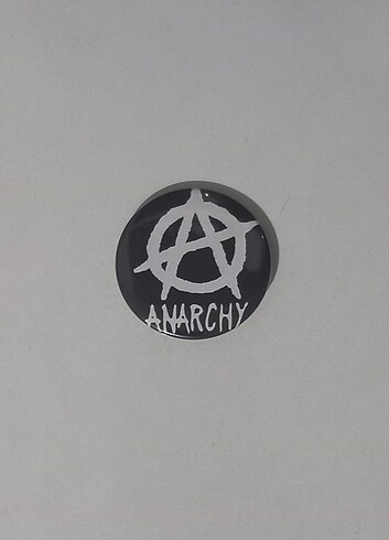 Anarchy rozet