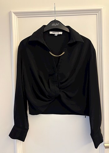 Zincir Detaylı İPEKYOL GÖMLEK - Görsel 2