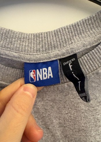 Gri NBA Baskılı Kadın Sweatshirt - Görsel 3