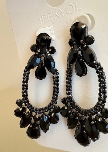 Accessorize Uzun Siyah Boncuklu Gotik Küpe