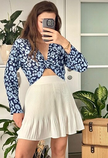 İç astarlı şortlu beyaz etek