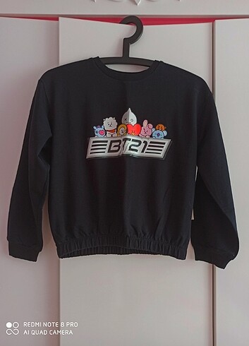 BT21 sweatshirt 