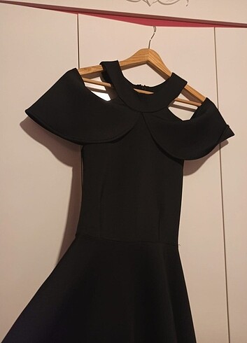 Siyah diz boyu elbise - Görsel 3