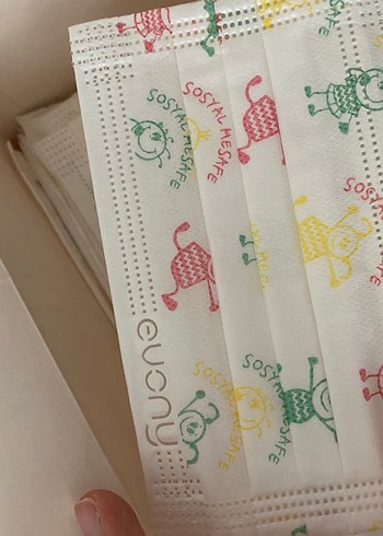 Renkli Baskılı çocuk maskesi - Görsel 2