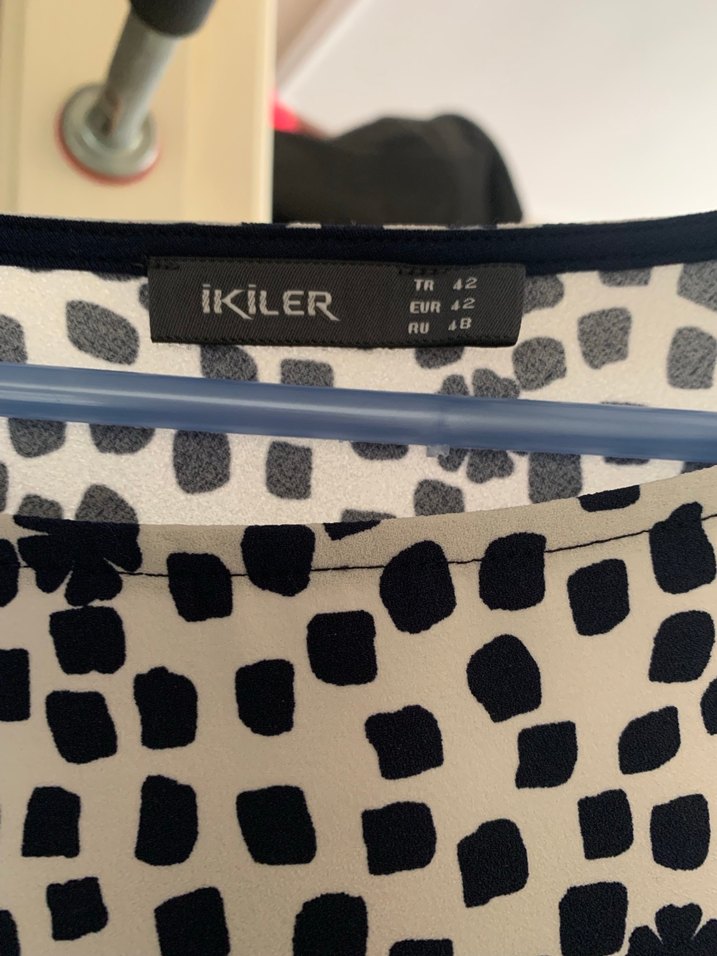 Dantel Detaylı Siyah Midi Elbise - Görsel 2