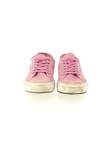 40 Beden Superga Spor Ayakkabı %70 İndirimli.