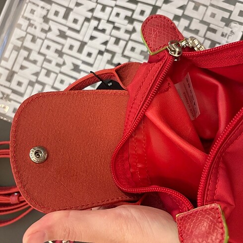 Beden kırmızı Renk Longchamp pouch Model