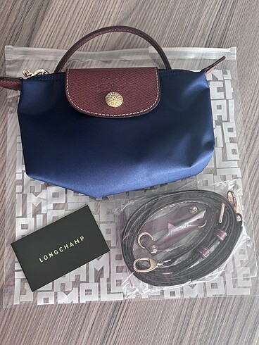 Longchamp pouch model