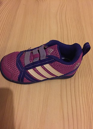 Adidas Çocuk spor ayakkabı