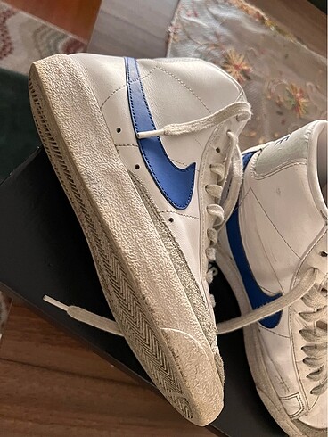 Nike Blazer Mid 77