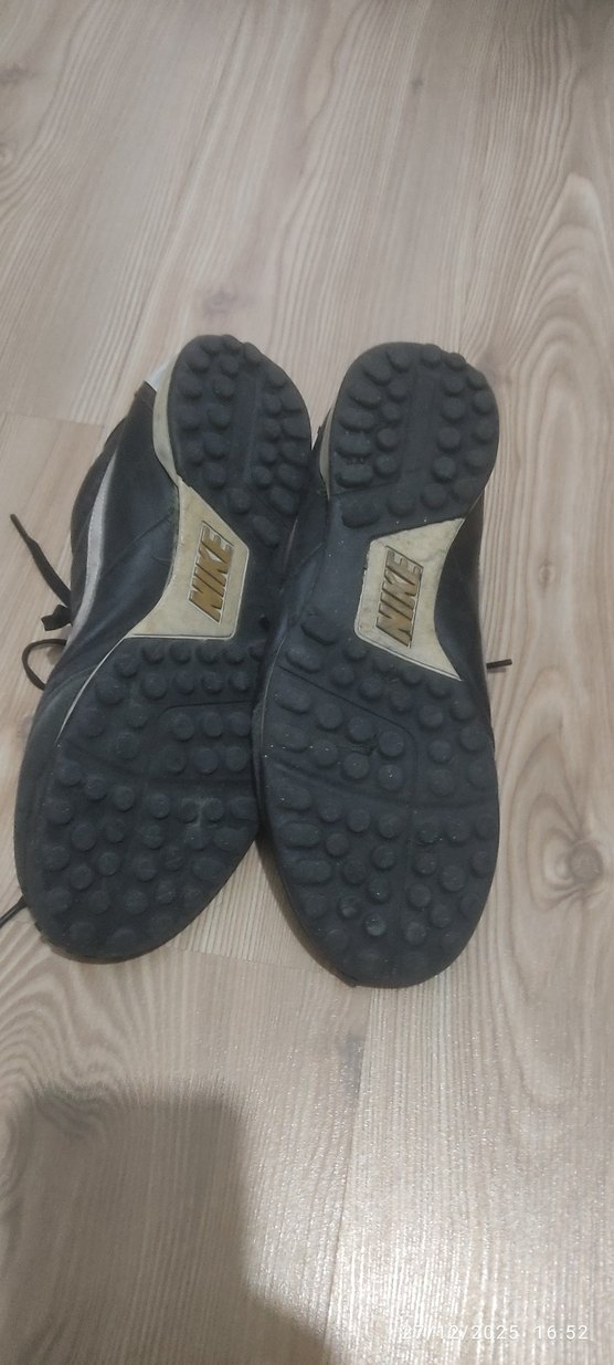 Siyah Erkek Futbol Ayakkabısı Velcro Detaylı halı saha - Görsel 3