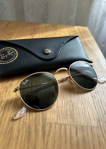 Ray Ban