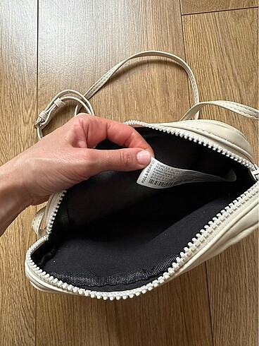 Pull and Bear Çanta - Görsel 9