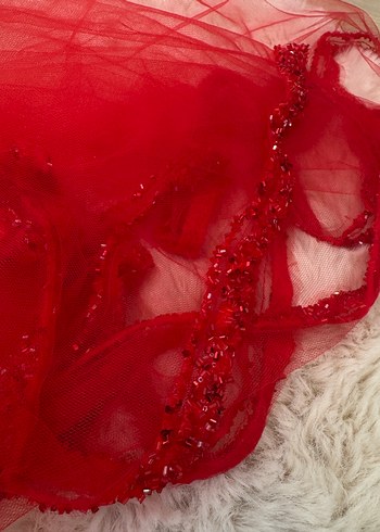 Kırmızı İşlemeli Drapeli kuşak duvak el gülü ve eldiven - Görsel 4