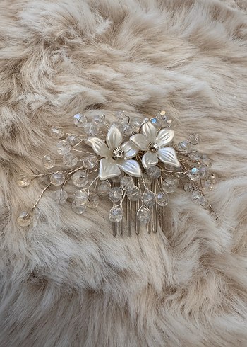 Boncuklu Beyaz Çiçekli Saç Tokası - Görsel 2