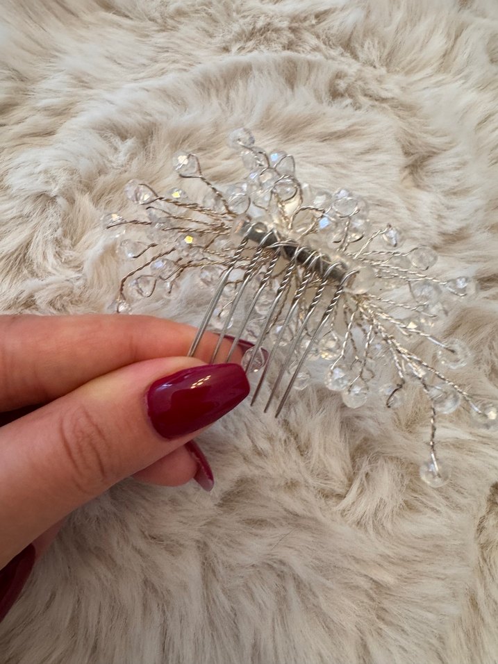 Boncuklu Beyaz Çiçekli Saç Tokası - Görsel 4