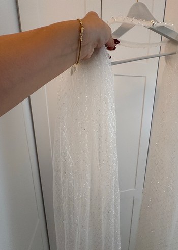 Beyaz ışıltılı pelerin - Görsel 7