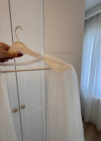 Beyaz ışıltılı pelerin - Görsel 3