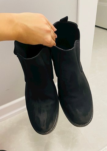 Siyah Erkek Bot - Görsel 3