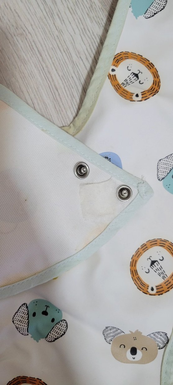 Renkli Baskılı Bebek Önlüğü - Görsel 4