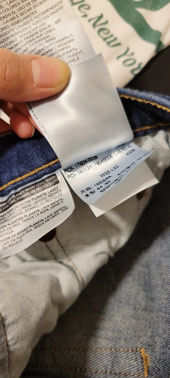 Levis 501 Düğmeli Kadın Kot Pantolon — görsel 7/11