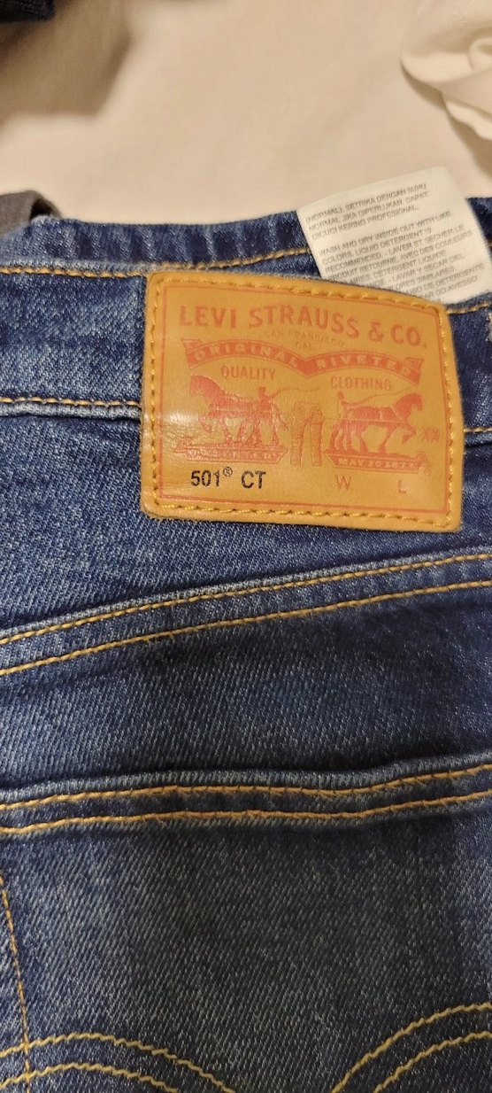 Levis 501 Düğmeli Kadın Kot Pantolon — görsel 3/11
