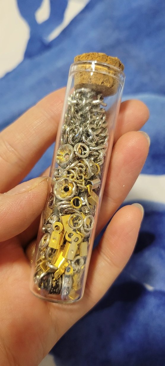 Altın Renkli Parlak Tırnak Süsü Seti - Görsel 2