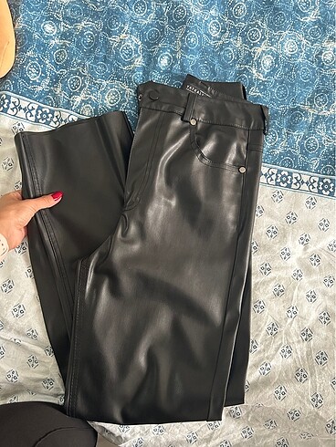 Vatkalı Deri Pantolon
