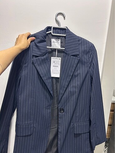 Etiketli BERSHKA Blazer