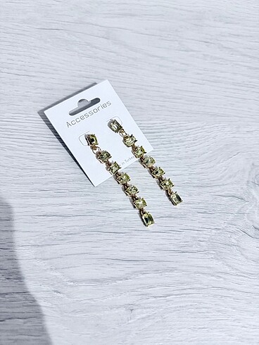 Accessorize Yeşil taşlı küpe