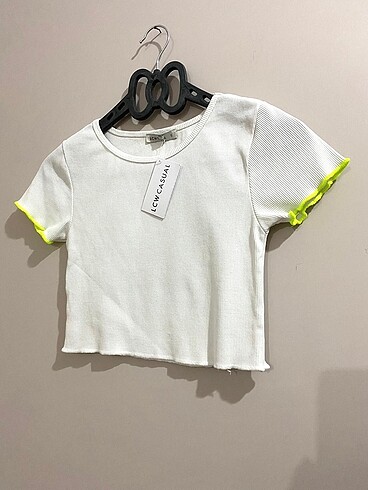 Beyaz t-shirt