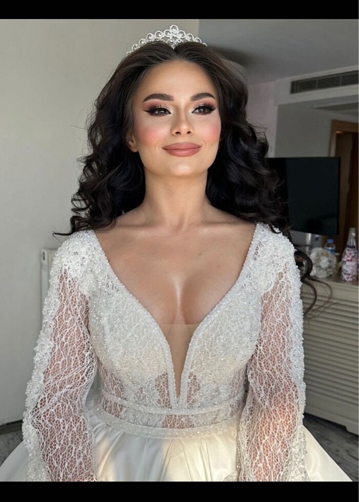 Uzun kollu gelinlik - Görsel 2