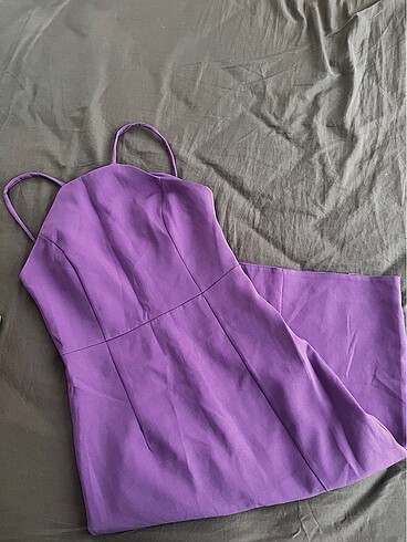 36 Beden Mor halter yaka midi askılı elbise