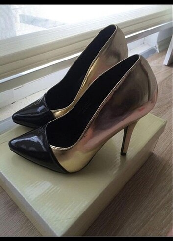 37 Beden Ipekyol stiletto siyah dore 37 no