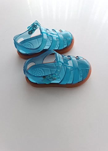 20 Beden mavi Renk Mavi Tokalı Erkek Çocuk Terliği 13 cm hiç kullanılmadı