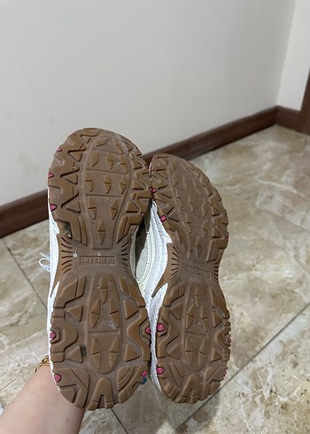 38 Beden beyaz Renk Skechers kadın ayakkabı