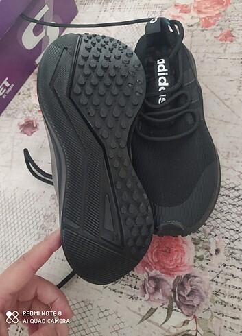 Spor ayakkabı 
