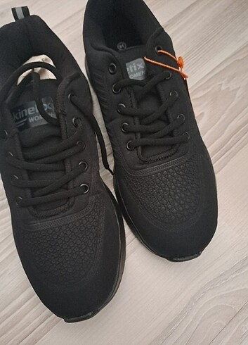 38 Beden KinetiX spor ayakkabı