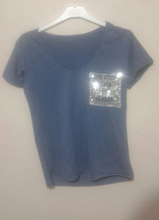 detaylı tshirt