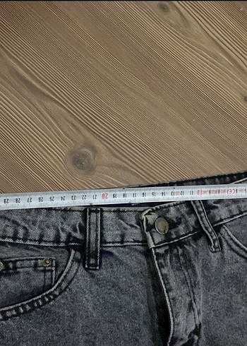 Kadın Gri Batik Desenli Düğmeli Kot Etek - Görsel 3