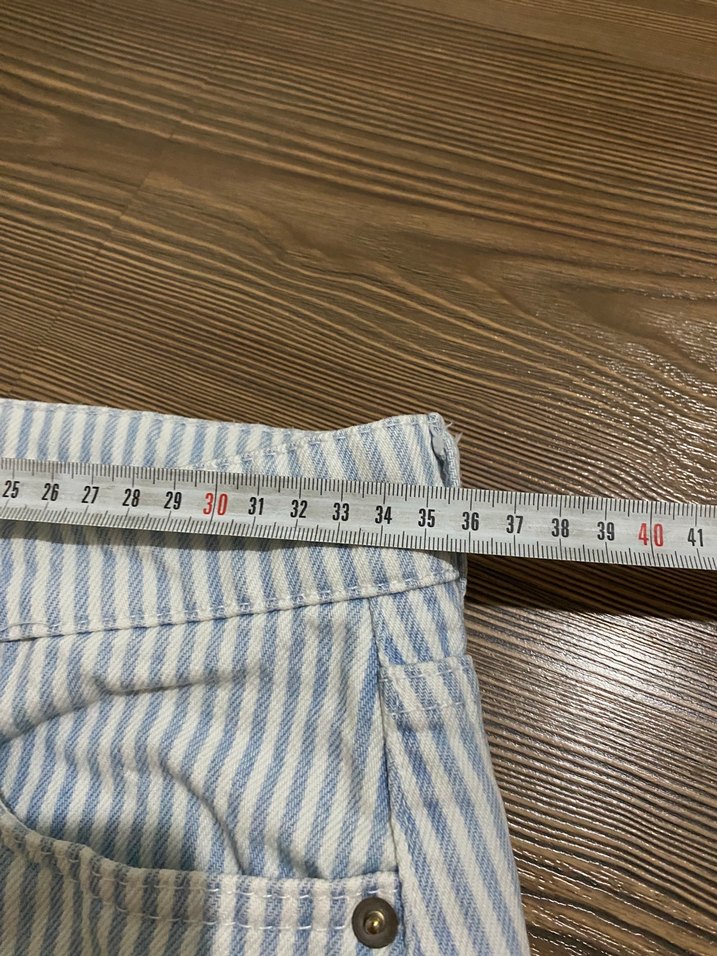 Düğmeli Mavi Çizgili Denim Mini Etek - Görsel 3