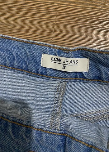 Düğmeli Mavi Mini Denim Şort - Görsel 3