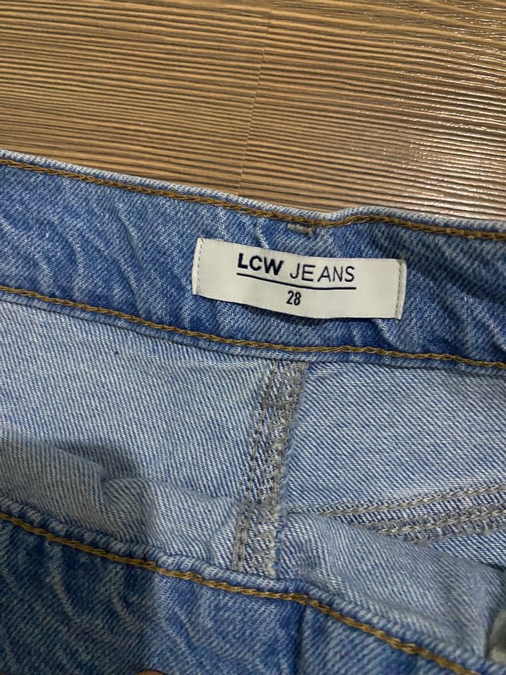 Düğmeli Mavi Mini Denim Şort - Görsel 3