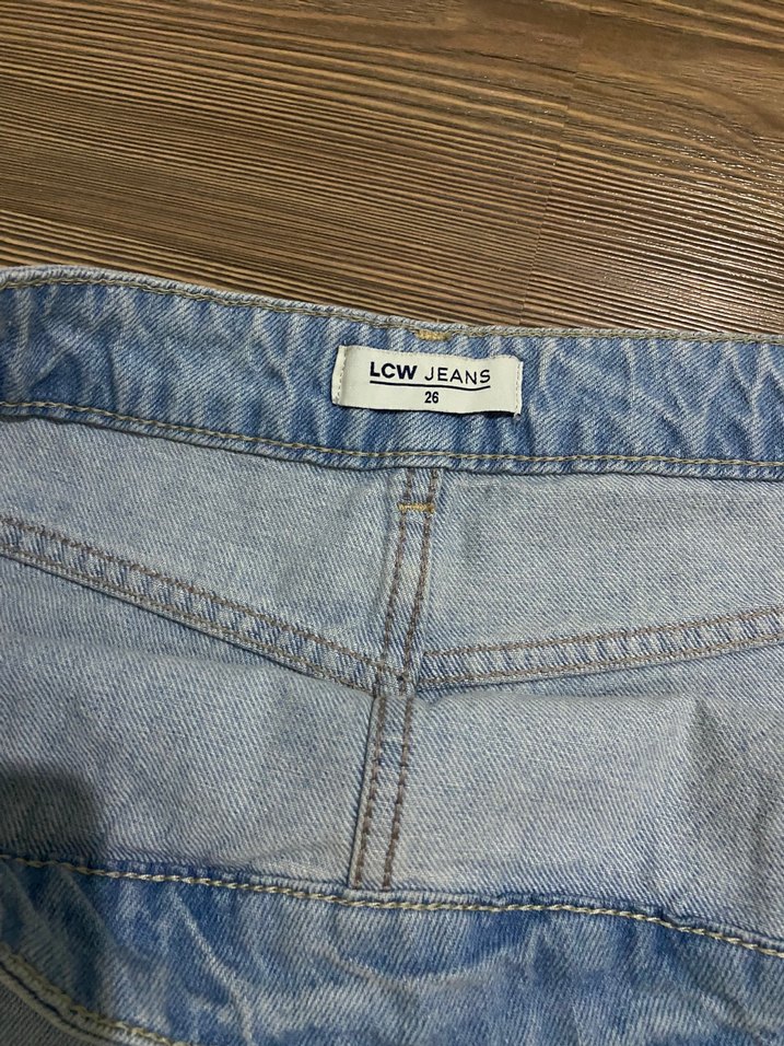 Mavi Kemerli Mini Kot Şort - Görsel 2