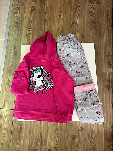 H&M SWEATSHİRT VE KALIN PANTOLON