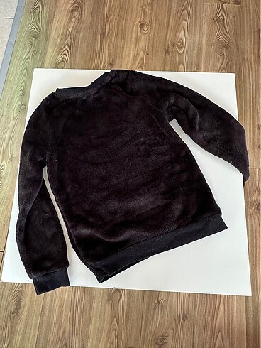 8 Yaş Beden H&M PELUŞ SWEATSHİRT
