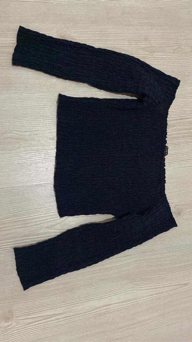 Dilvin madonna yaka bluz crop - Görsel 4